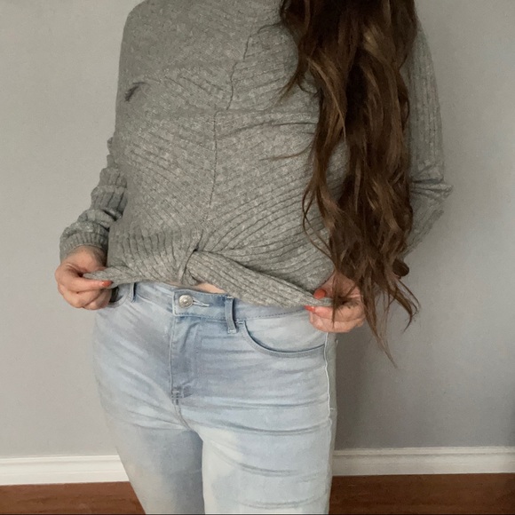 Super cozy HOLLISTER size M sweater - Picture 3 of 5